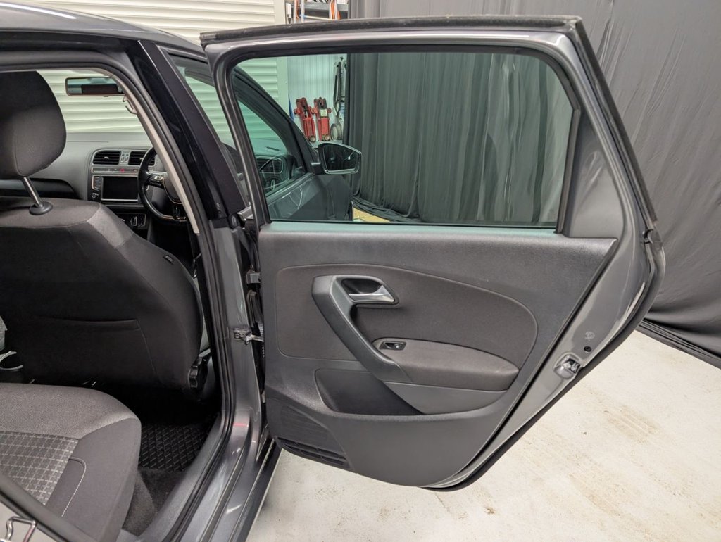 Used Volkswagen Polo 2016 for sale - 77236638: Photo 37