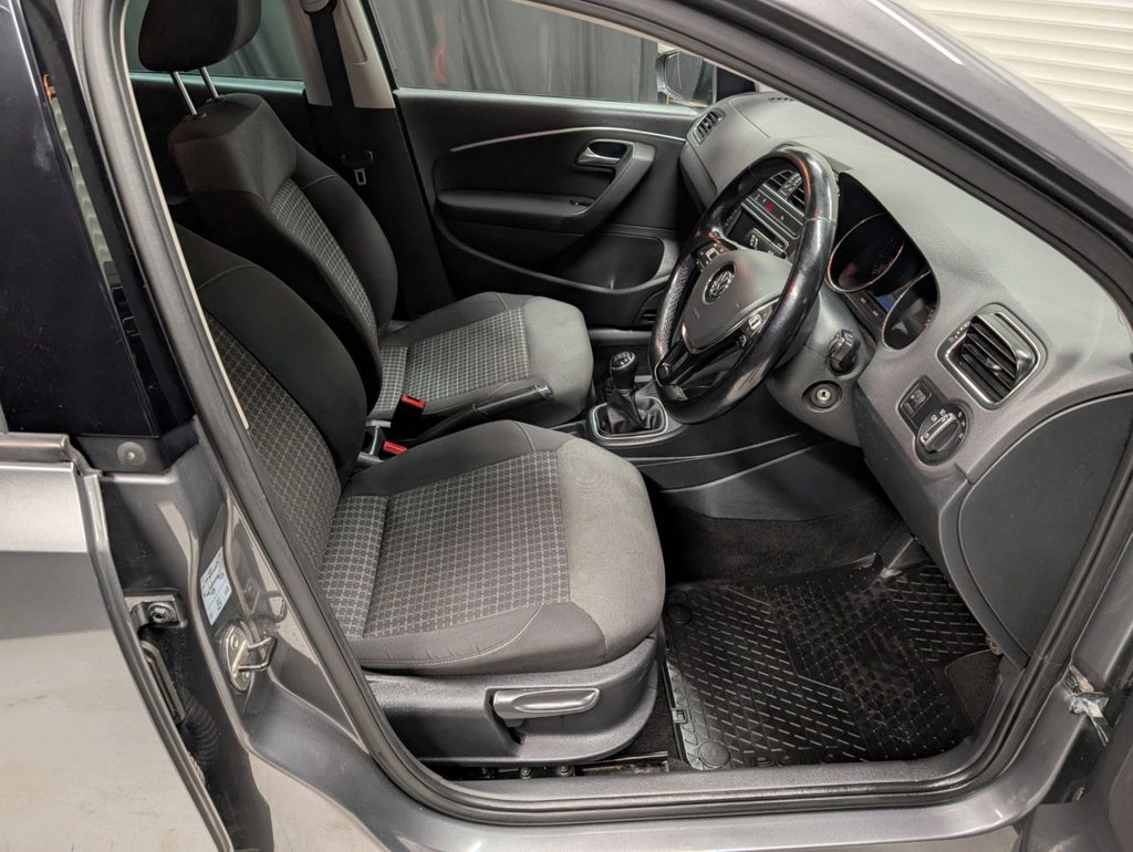 Used Volkswagen Polo 2016 for sale - 77236638: Photo 38