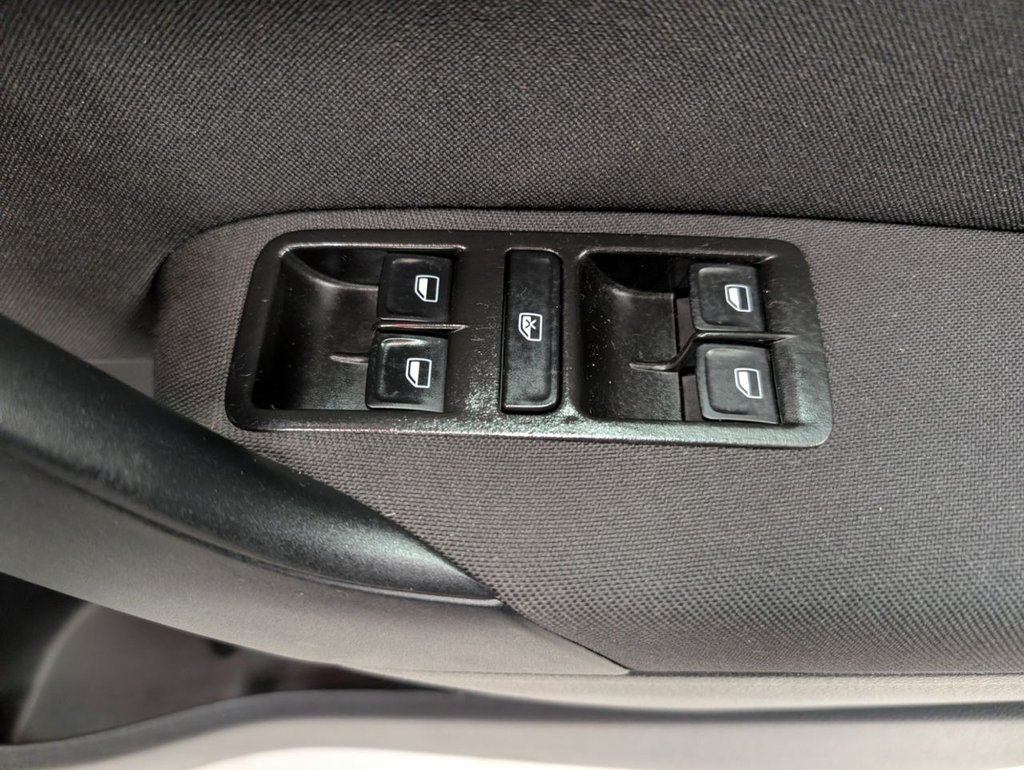 Used Volkswagen Polo 2016 for sale - 77236638: Photo 44