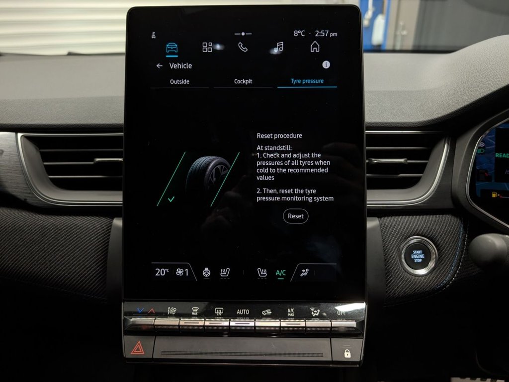 Used Renault Captur 2024 for sale - 77188484: Photo 63