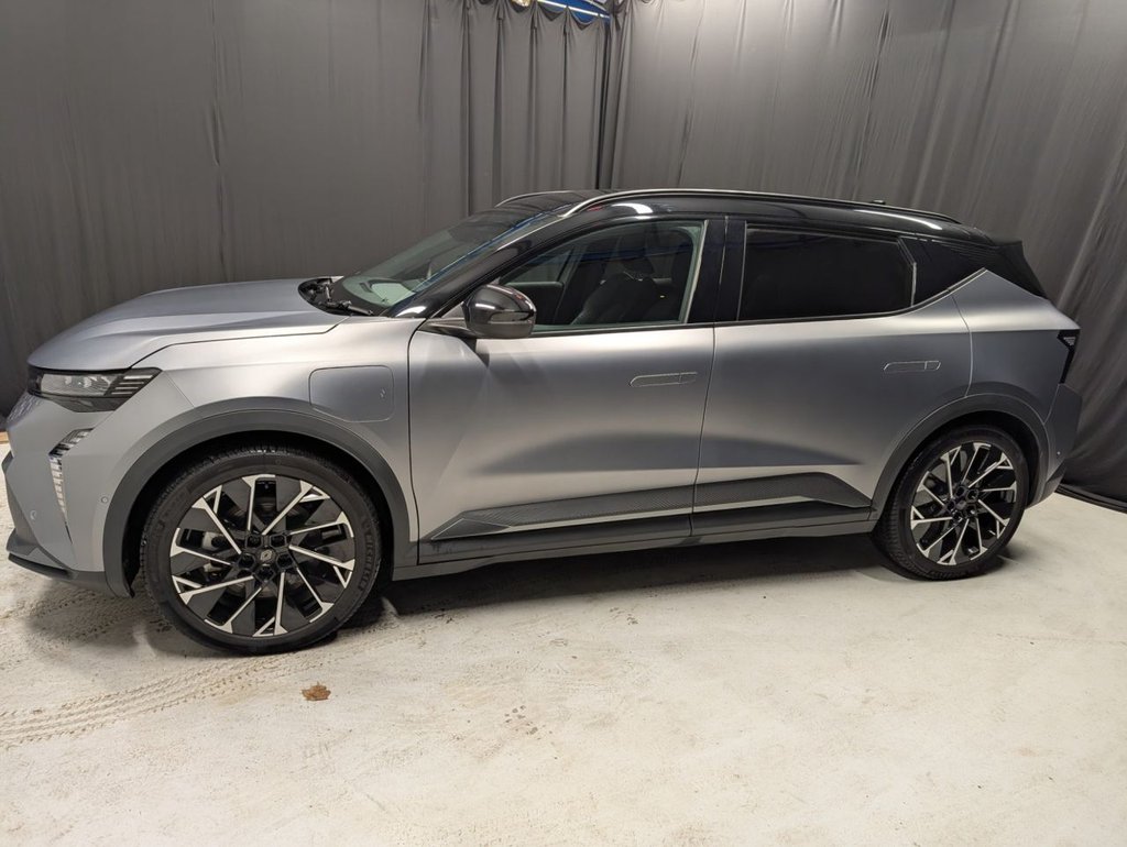 Used Renault Scenic E-Tech 2024 for sale - 77139943: Photo 10