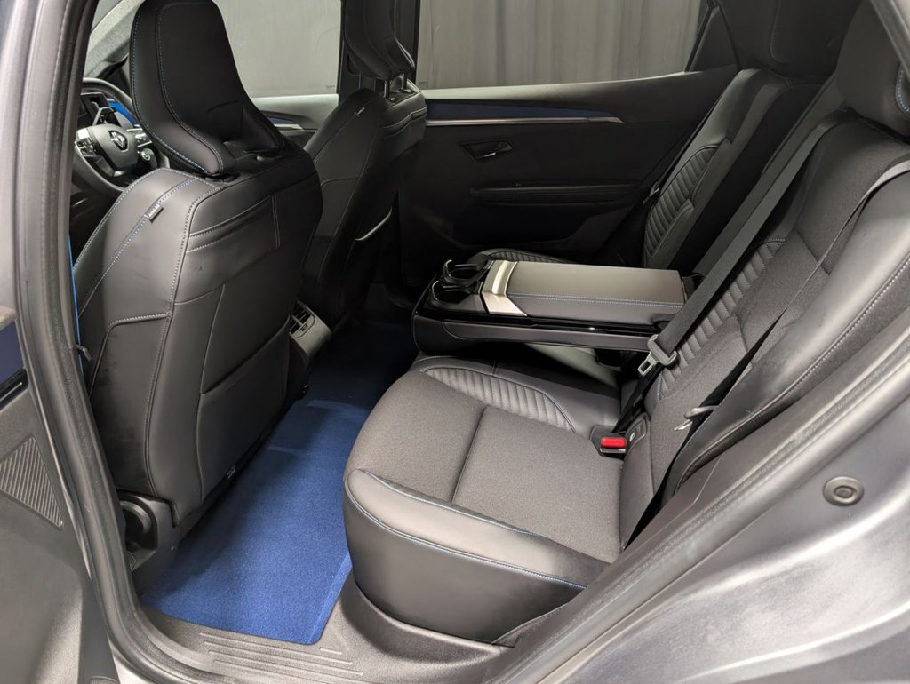 Used Renault Scenic E-Tech 2024 for sale - 77139943: Photo 30