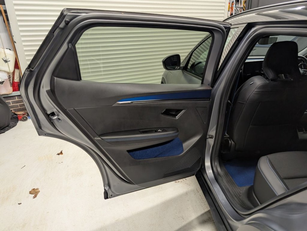 Used Renault Scenic E-Tech 2024 for sale - 77139943: Photo 31