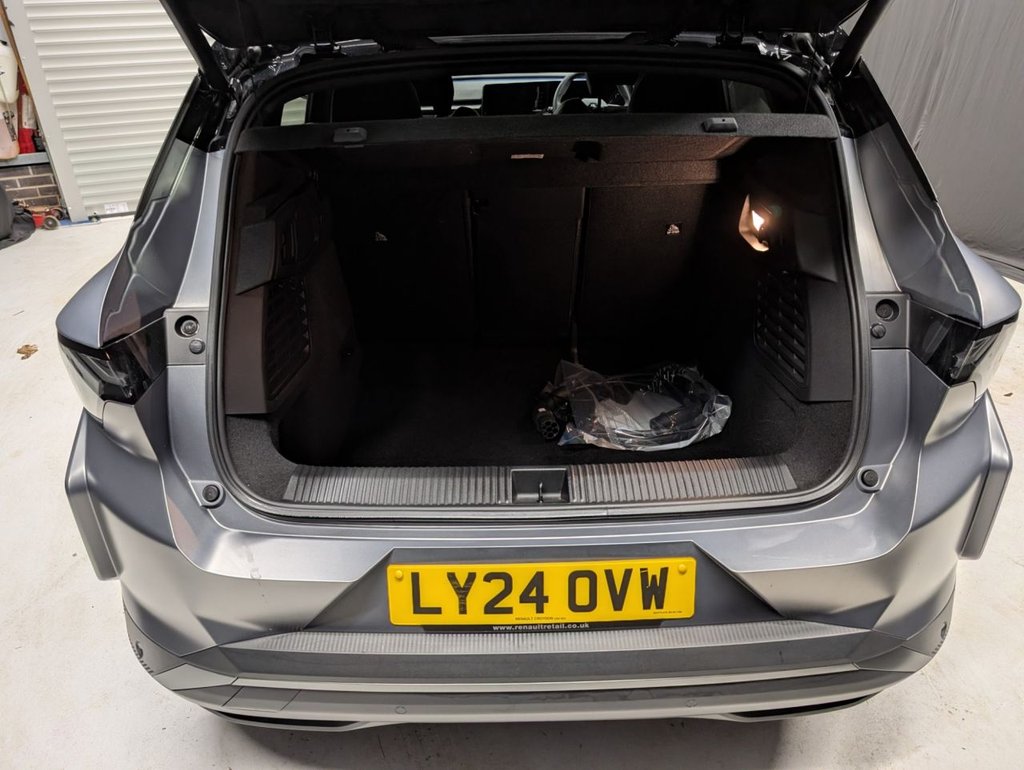 Used Renault Scenic E-Tech 2024 for sale - 77139943: Photo 33