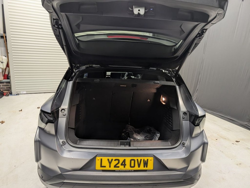 Used Renault Scenic E-Tech 2024 for sale - 77139943: Photo 34