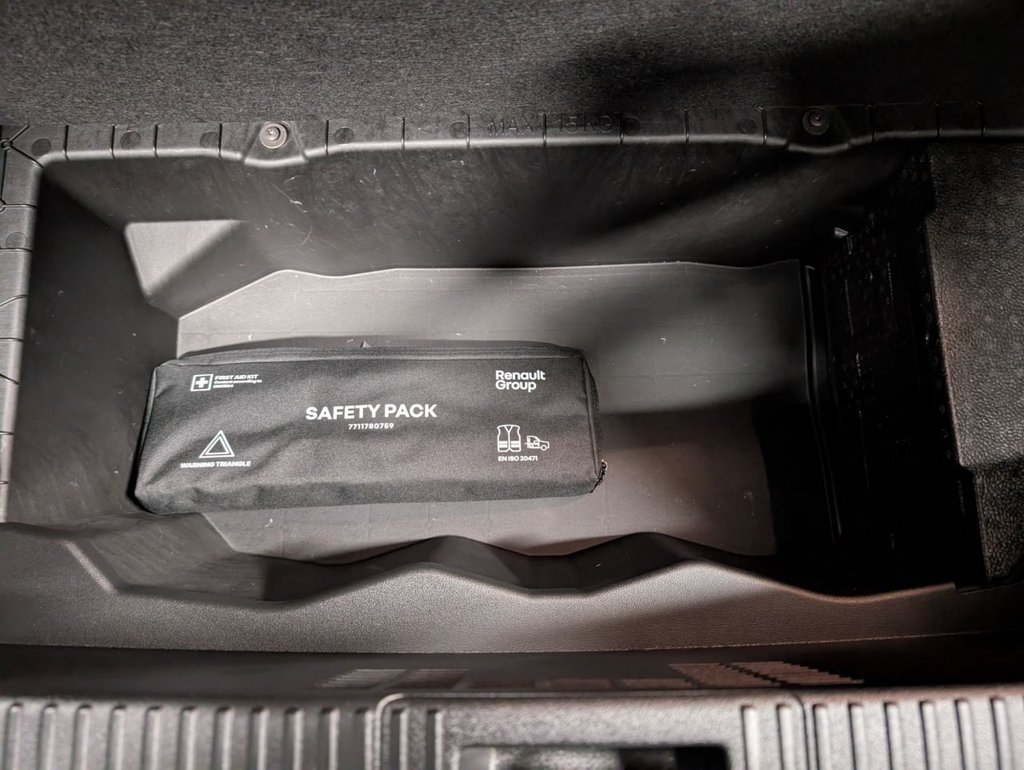 Used Renault Scenic E-Tech 2024 for sale - 77139943: Photo 35