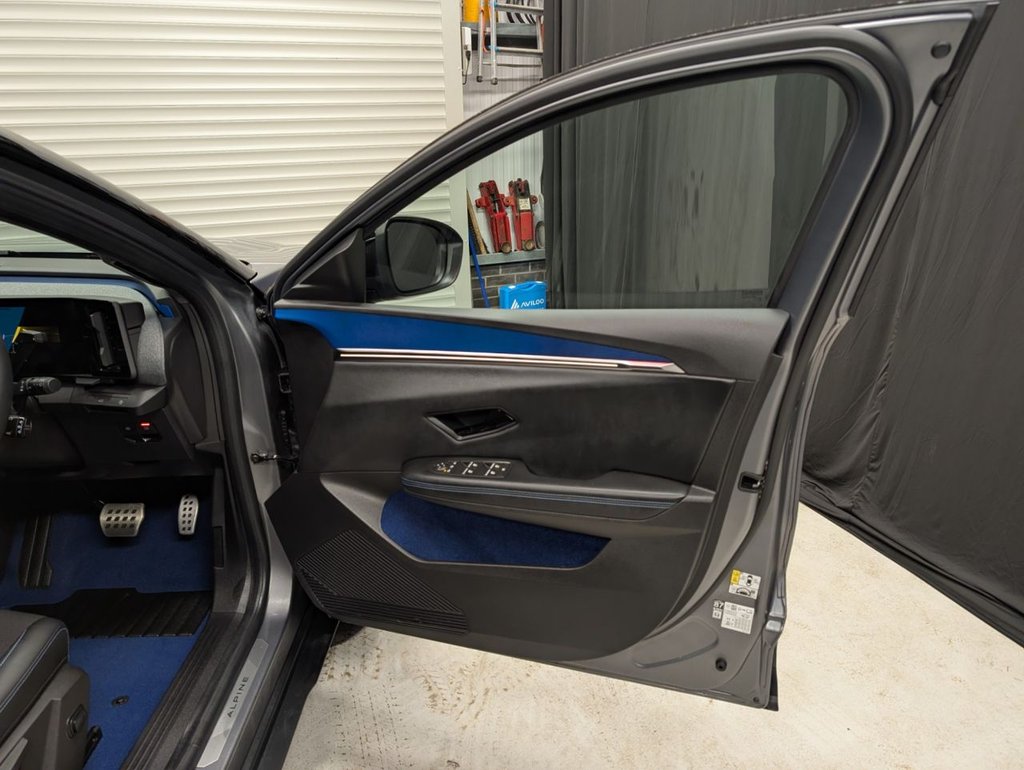 Used Renault Scenic E-Tech 2024 for sale - 77139943: Photo 48