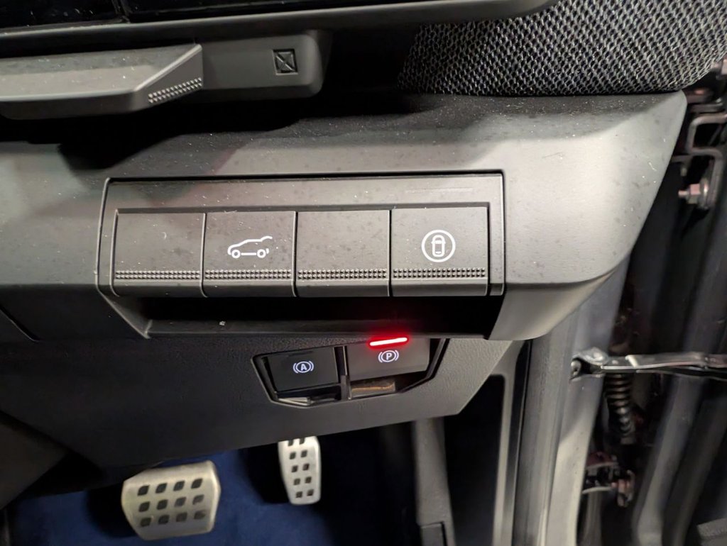 Used Renault Scenic E-Tech 2024 for sale - 77139943: Photo 54