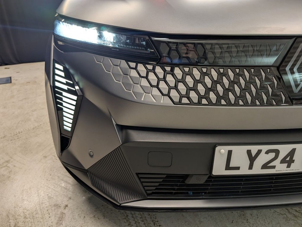 Used Renault Scenic E-Tech 2024 for sale - 77139943: Photo 93