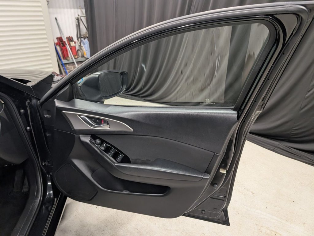 Used Mazda Mazda3 2016 for sale - 77849883: Photo 35