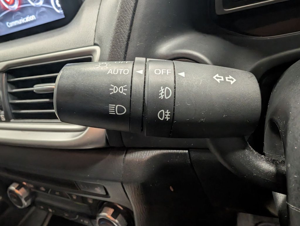 Used Mazda Mazda3 2016 for sale - 77849883: Photo 46