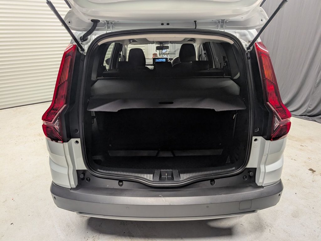 Used Dacia Jogger 2023 for sale - 78017567: Photo 32