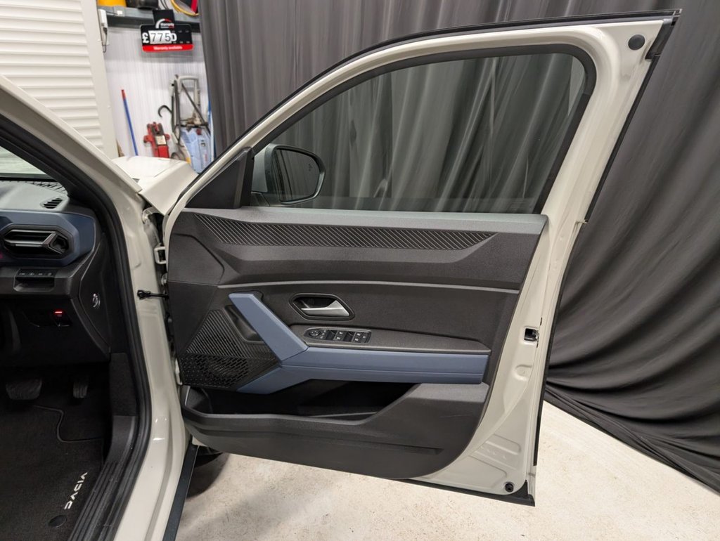 Used Dacia Duster 2025 for sale - 78068624: Photo 36