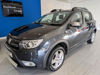 2018 (18) - 0.9 TCe Essential Hatchback 5dr Petrol Manual Euro 6 (s/s) (90 ps)