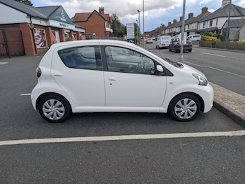 Used Toyota AYGO 2014 for sale - 79608125: Photo