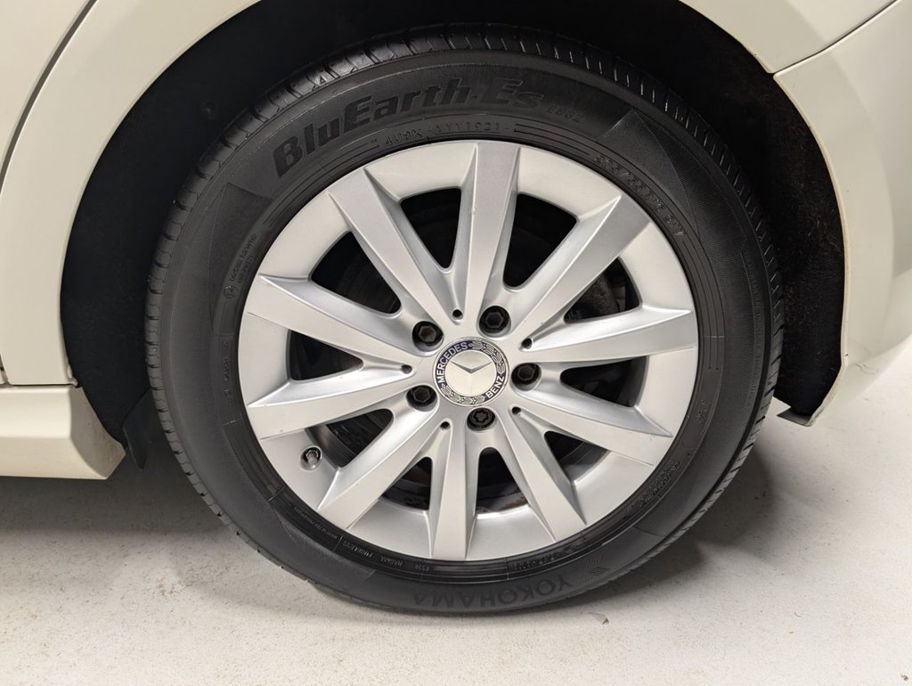 Used Mercedes-Benz A-Class 2014 for sale - 77572126: Photo 11