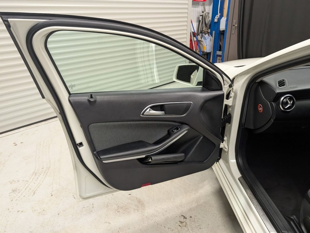 Used Mercedes-Benz A-Class 2014 for sale - 77572126: Photo 27