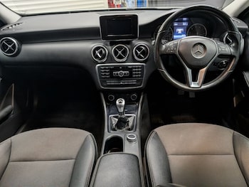 Used Mercedes-Benz A-Class 2014 for sale - 77572126: Photo