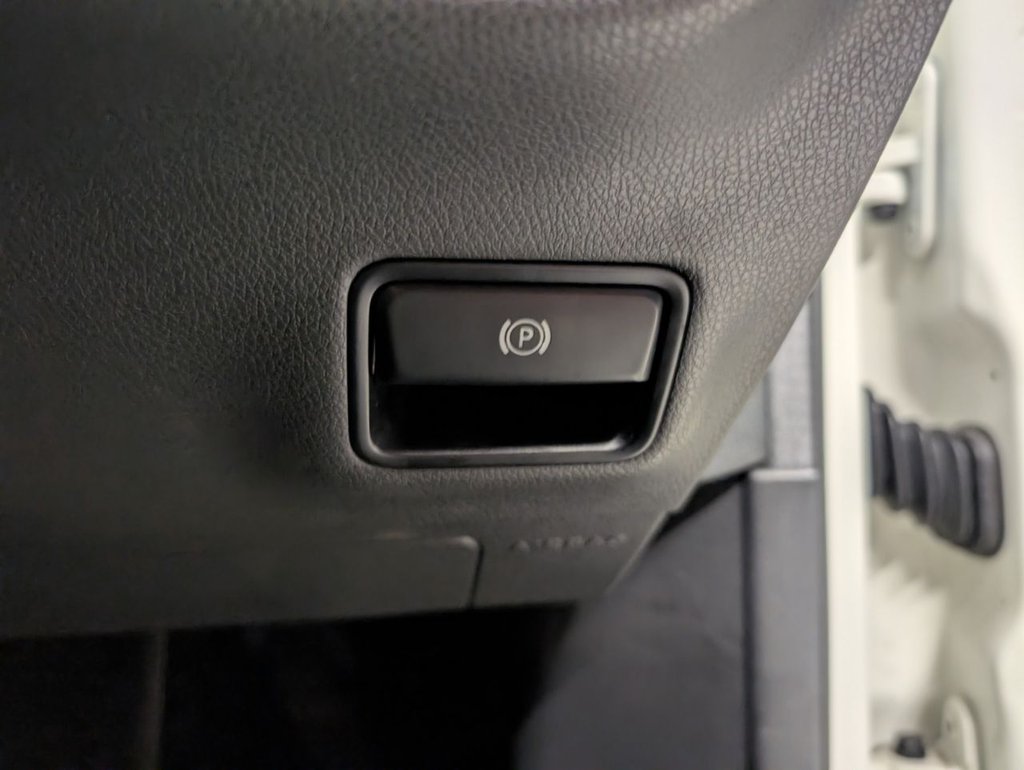 Used Mercedes-Benz A-Class 2014 for sale - 77572126: Photo 44