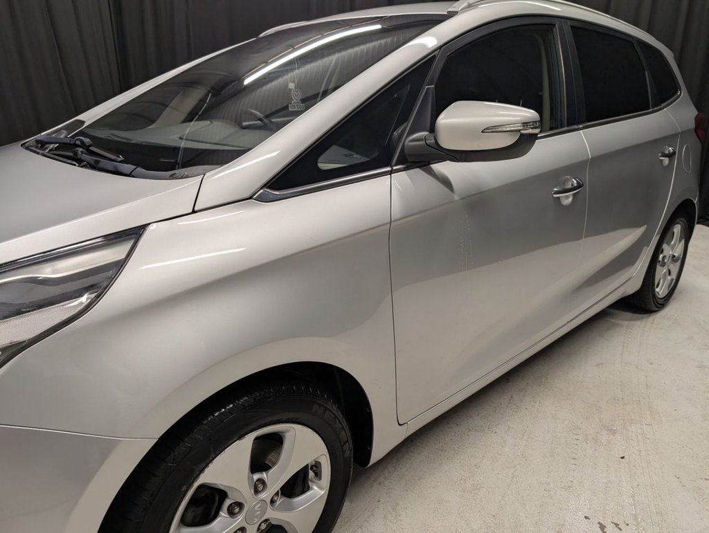 Used Kia Carens 2015 for sale - 76768643: Photo 19