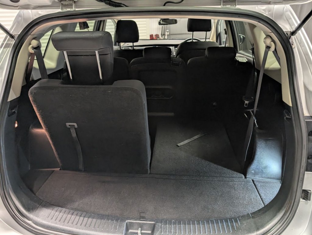 Used Kia Carens 2015 for sale - 76768643: Photo 33