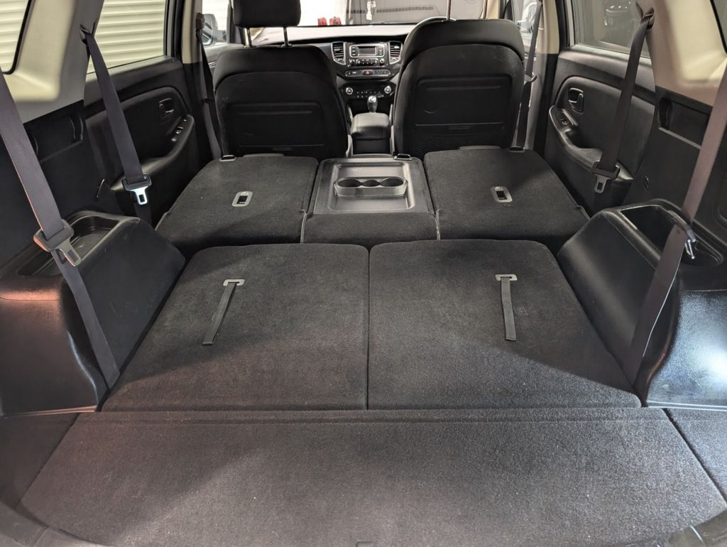 Used Kia Carens 2015 for sale - 76768643: Photo 37