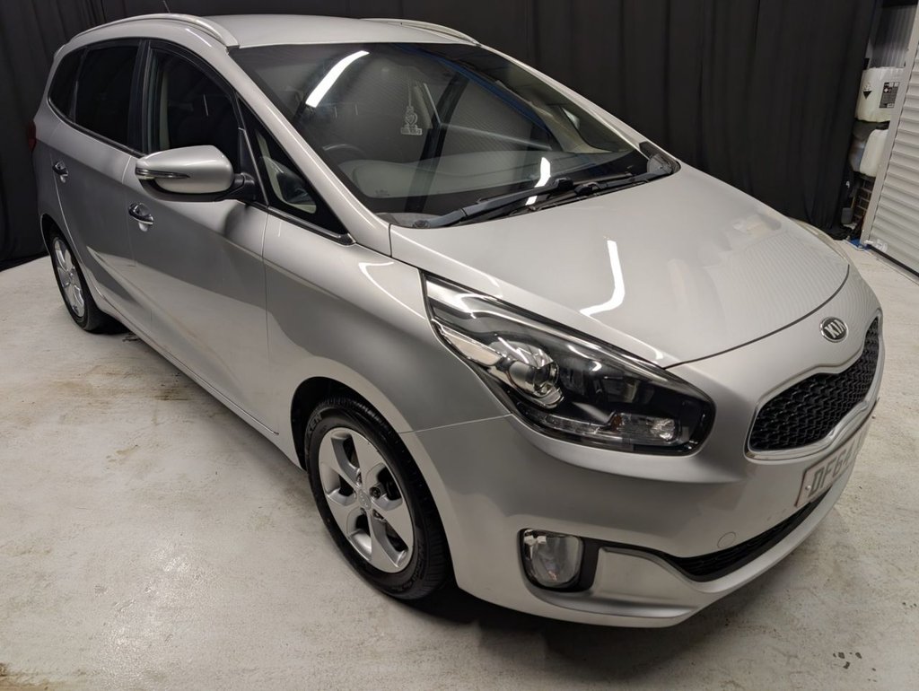 Used Kia Carens 2015 for sale - 76768643: Photo 4