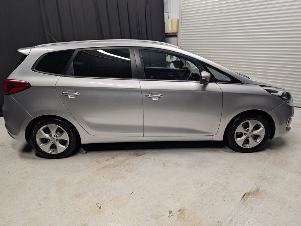 Used Kia Carens 2015 for sale - 76768643: Photo 5