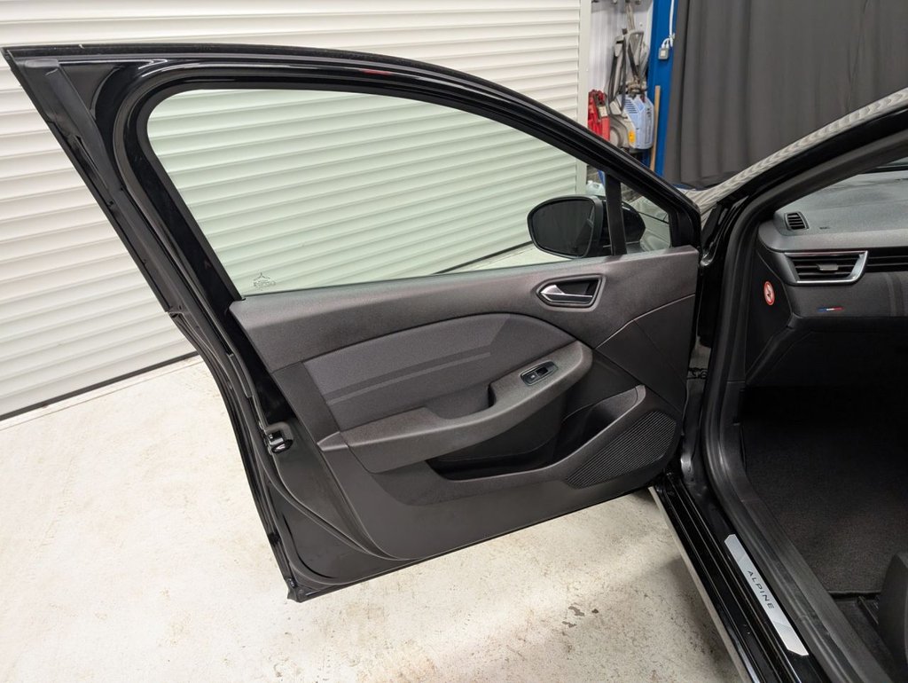 Used Renault Clio 2023 for sale - 77038341: Photo 26