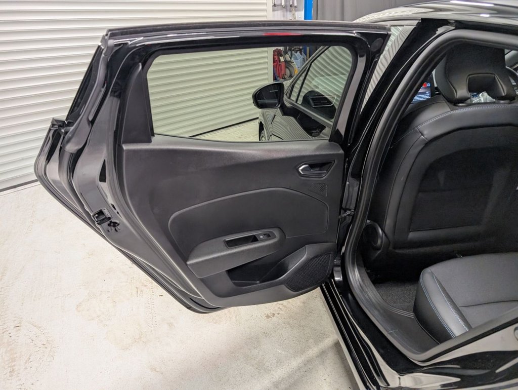 Used Renault Clio 2023 for sale - 77038341: Photo 28