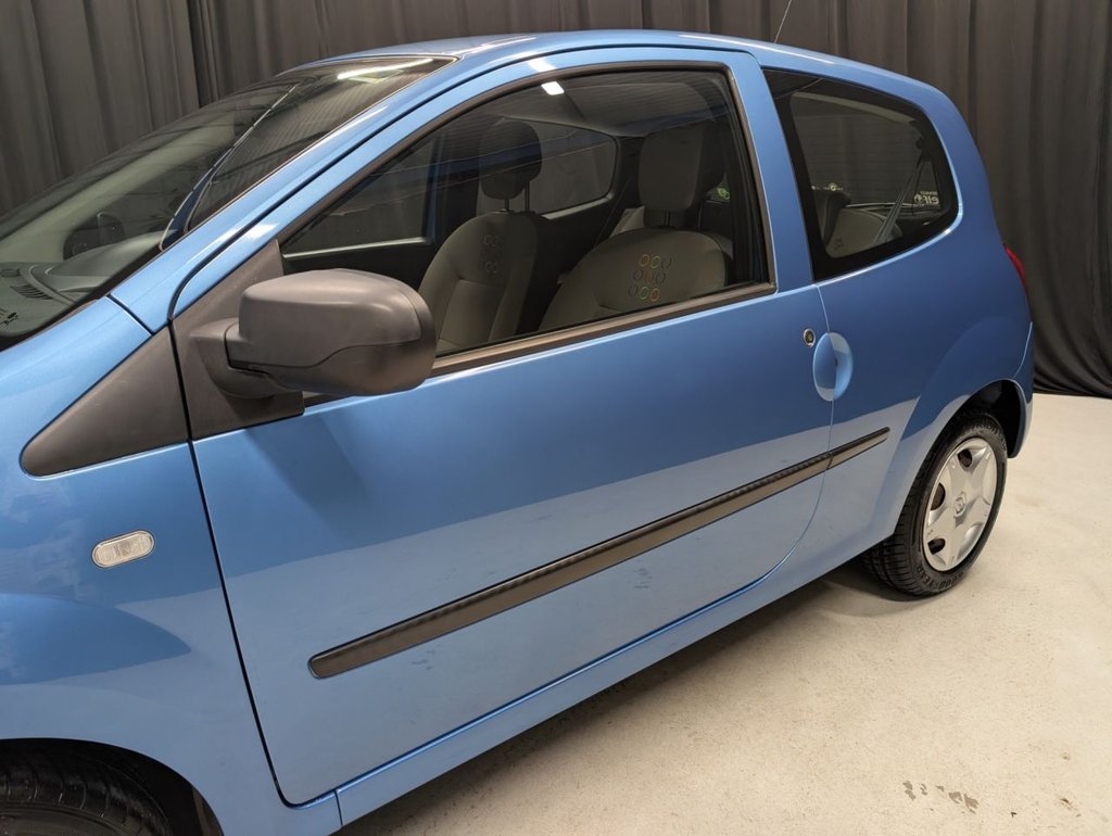 Used Renault Twingo 2011 for sale - 77936038: Photo 18