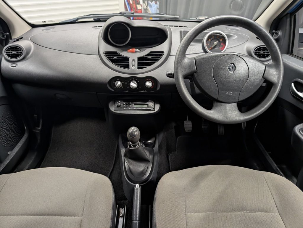 Used Renault Twingo 2011 for sale - 77936038: Photo 2