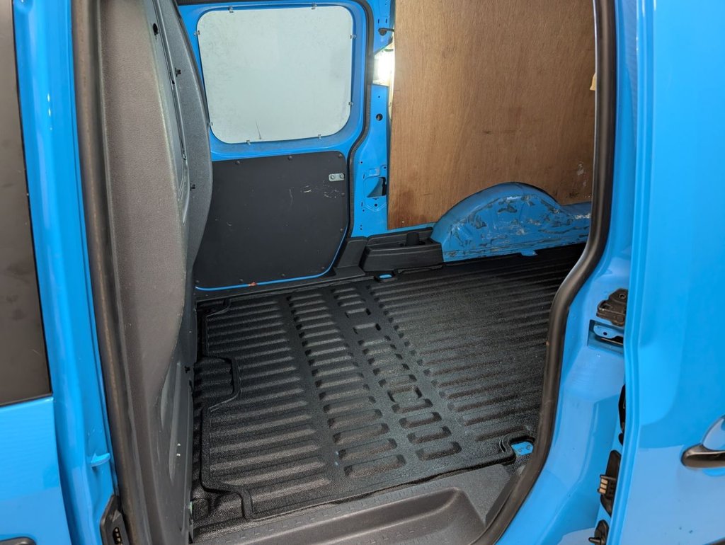 Used Volkswagen Caddy 2015 for sale - 77534775: Photo 27