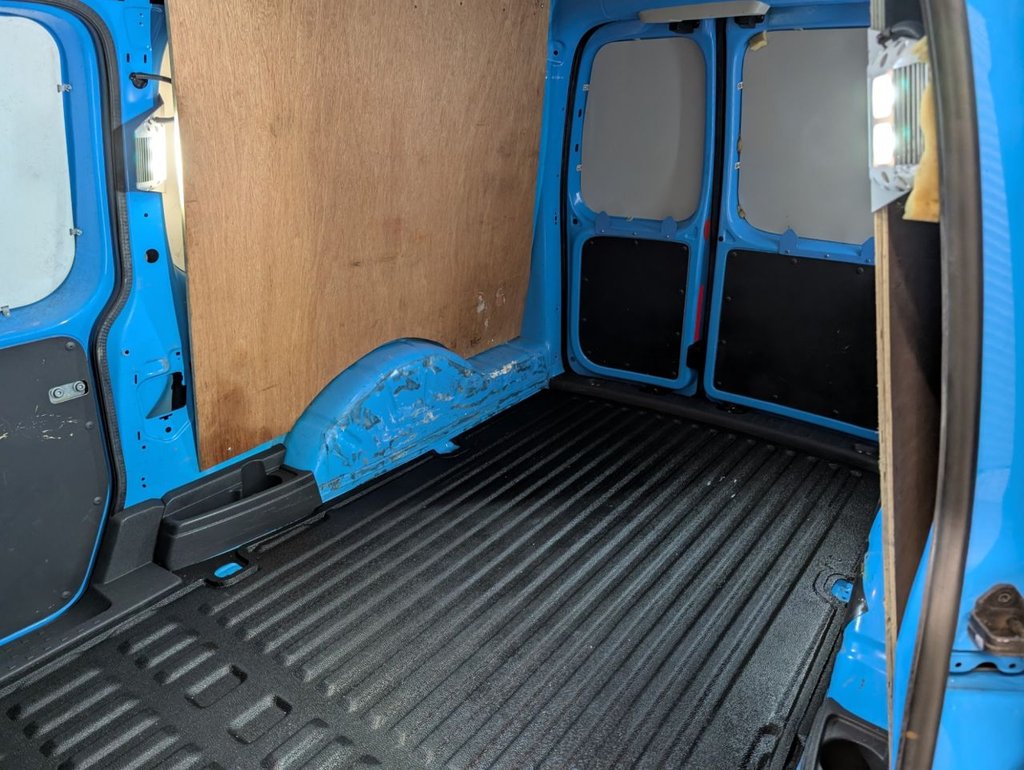 Used Volkswagen Caddy 2015 for sale - 77534775: Photo 28