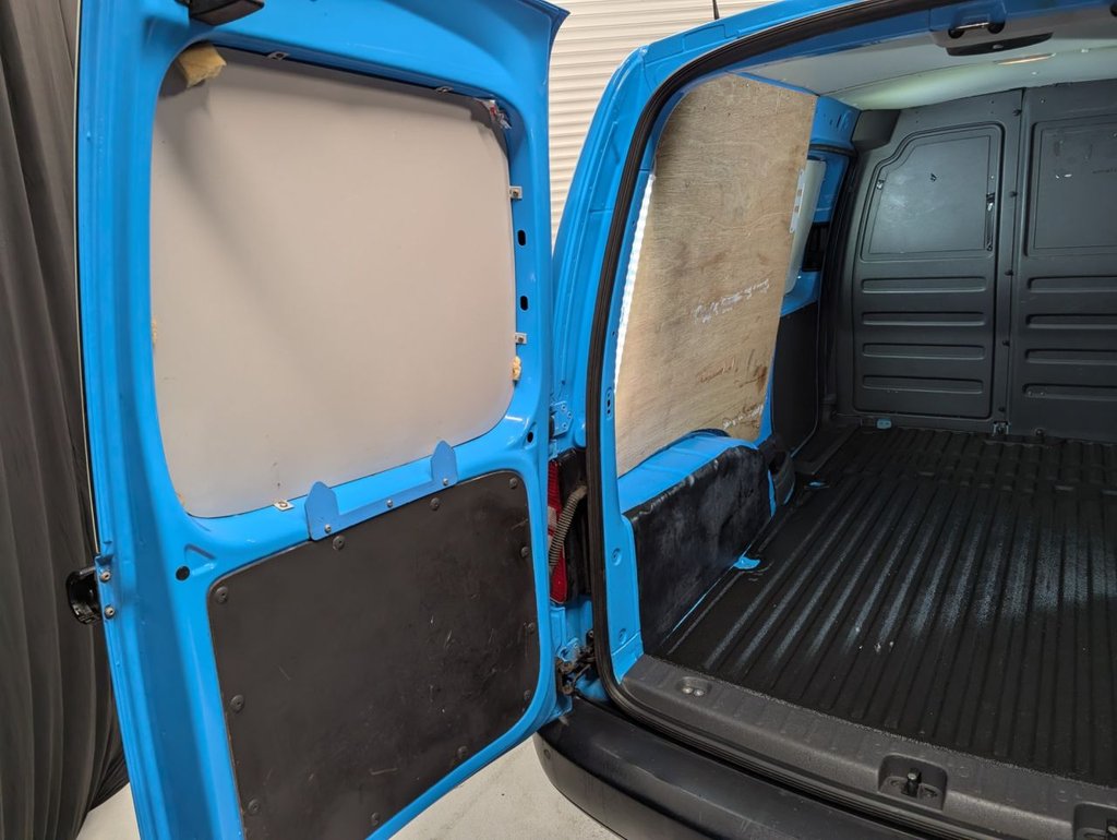 Used Volkswagen Caddy 2015 for sale - 77534775: Photo 31