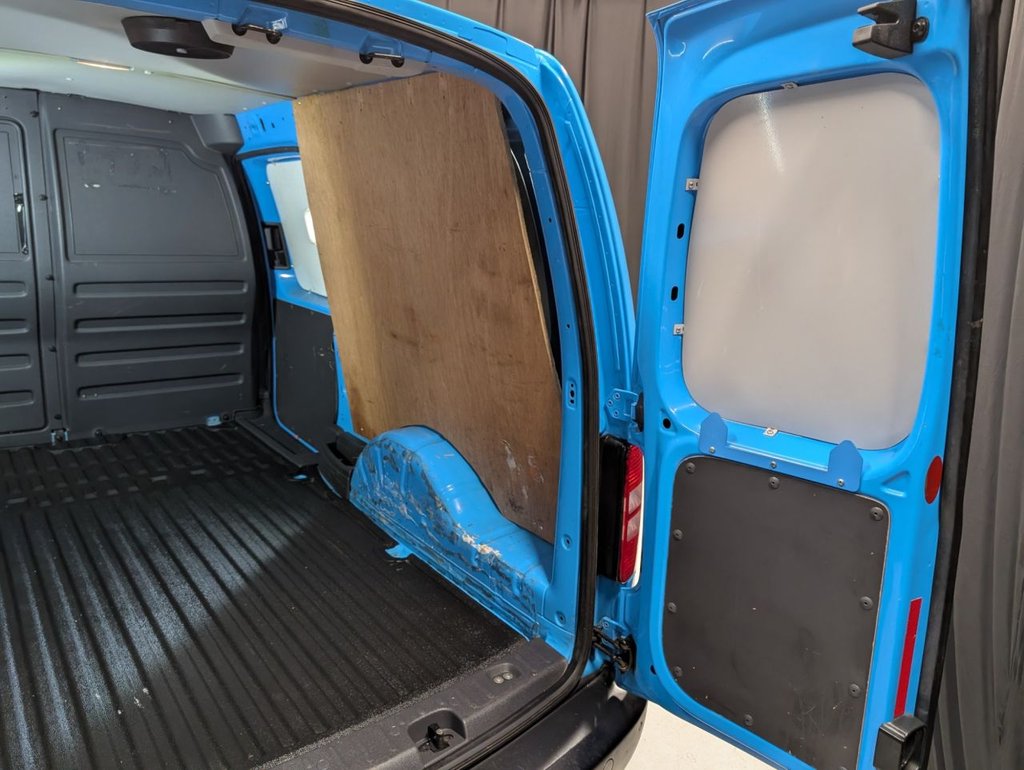 Used Volkswagen Caddy 2015 for sale - 77534775: Photo 32