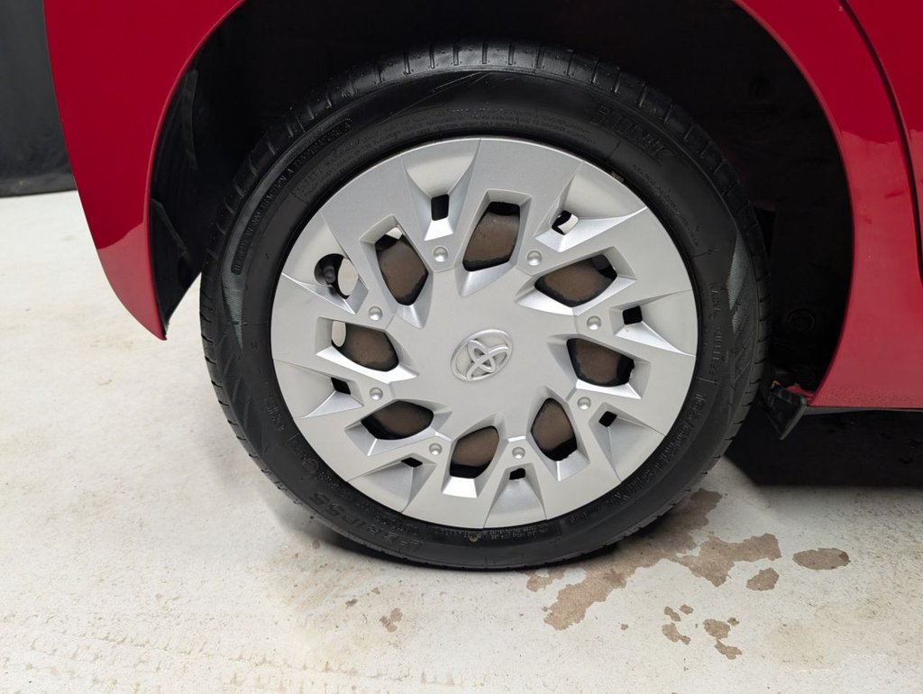 Used Toyota AYGO 2018 for sale - 77936155: Photo 12