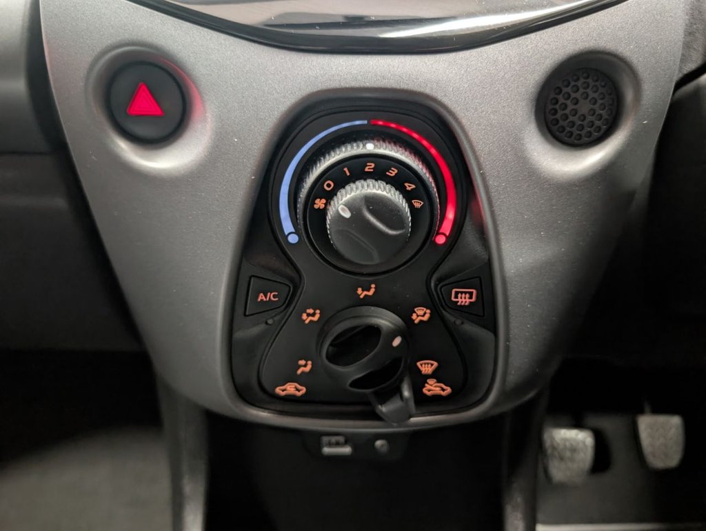 Used Toyota AYGO 2018 for sale - 77936155: Photo 61