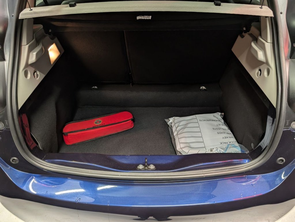 Used Renault Zoe 2022 for sale - 76923497: Photo 37