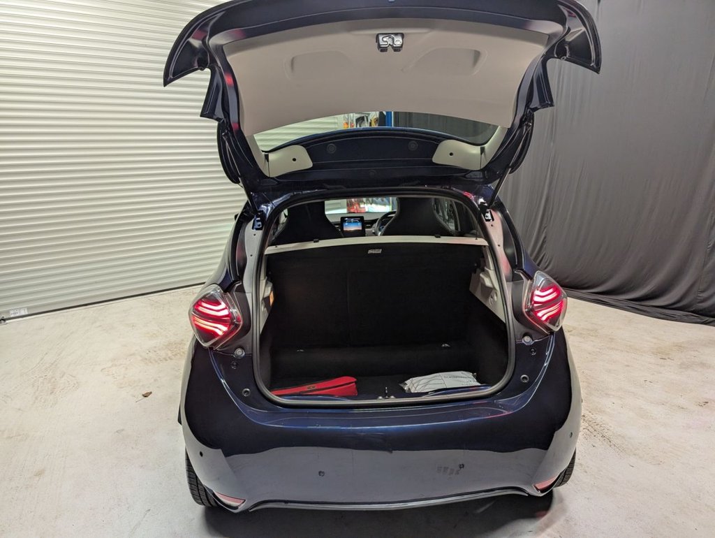 Used Renault Zoe 2022 for sale - 76923497: Photo 39