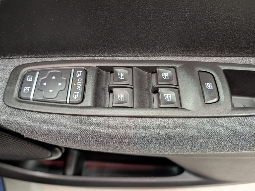 Used Renault Zoe 2022 for sale - 76923497: Photo 50