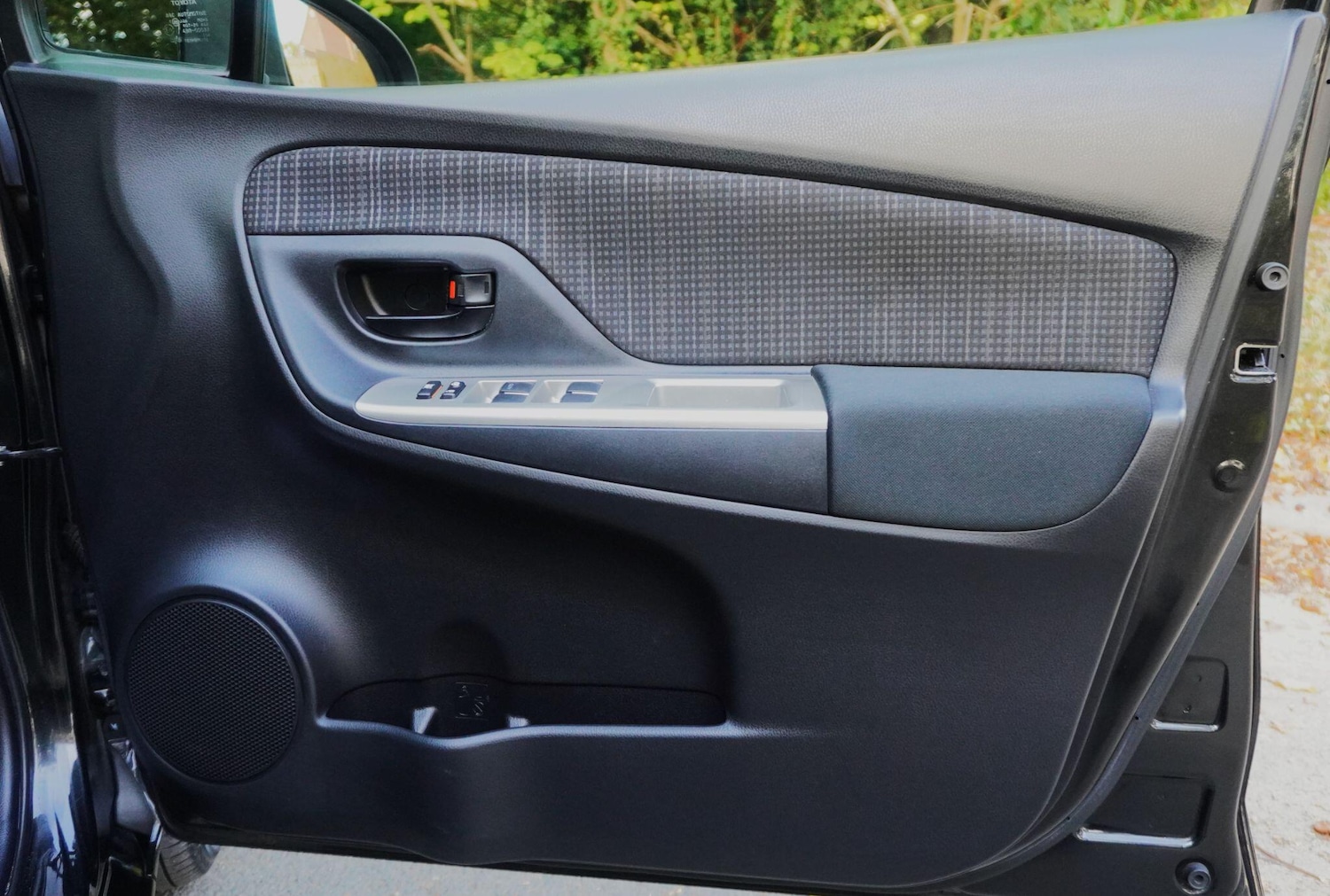 Used Toyota Vitz for sale - 77358724: Photo 11