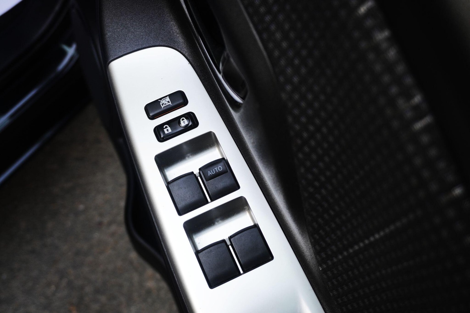 Used Toyota Vitz for sale - 77358724: Photo 13