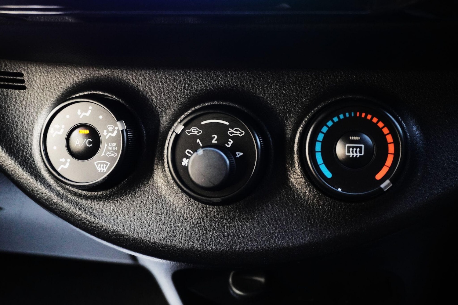 Used Toyota Vitz for sale - 77358724: Photo 26