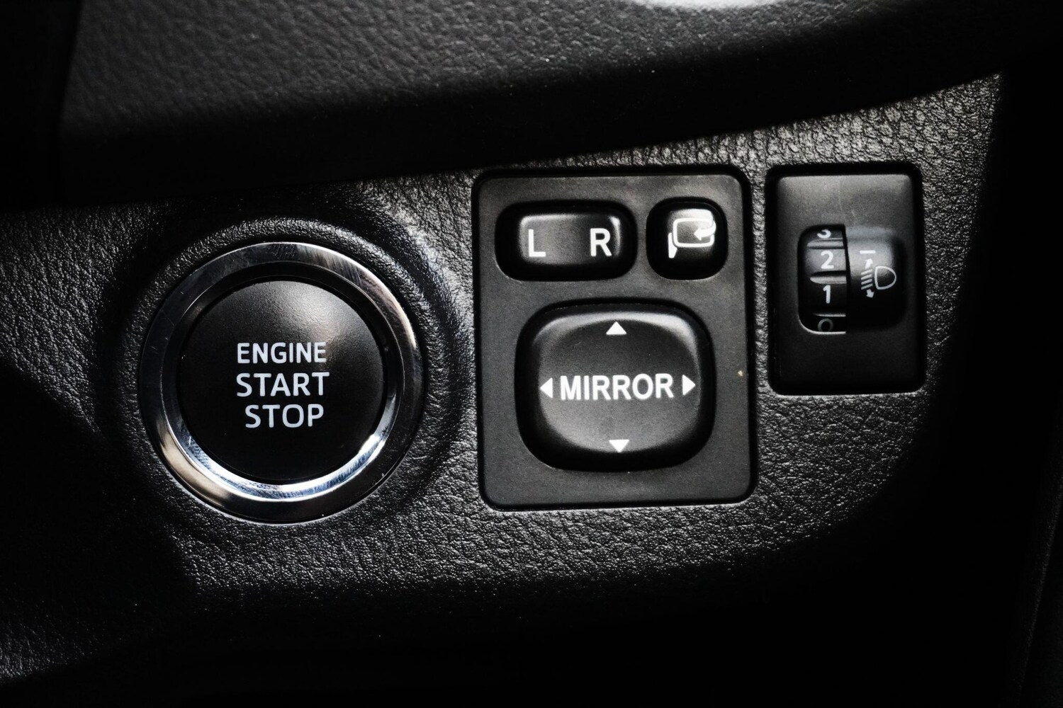 Used Toyota Vitz for sale - 77358724: Photo 34