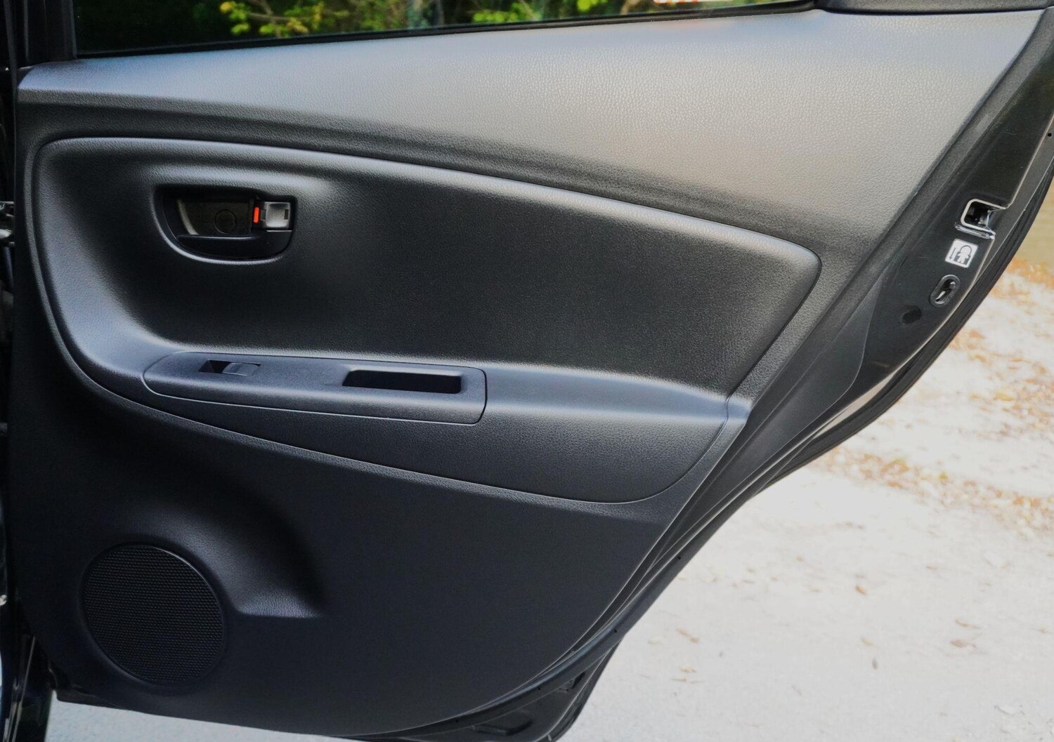 Used Toyota Vitz for sale - 77358724: Photo 37