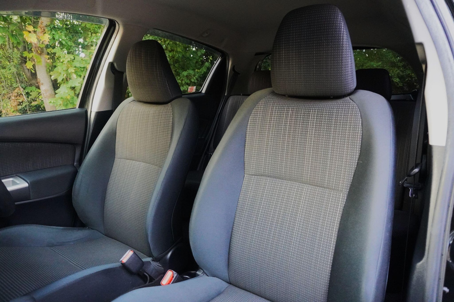 Used Toyota Vitz for sale - 77358724: Photo 46