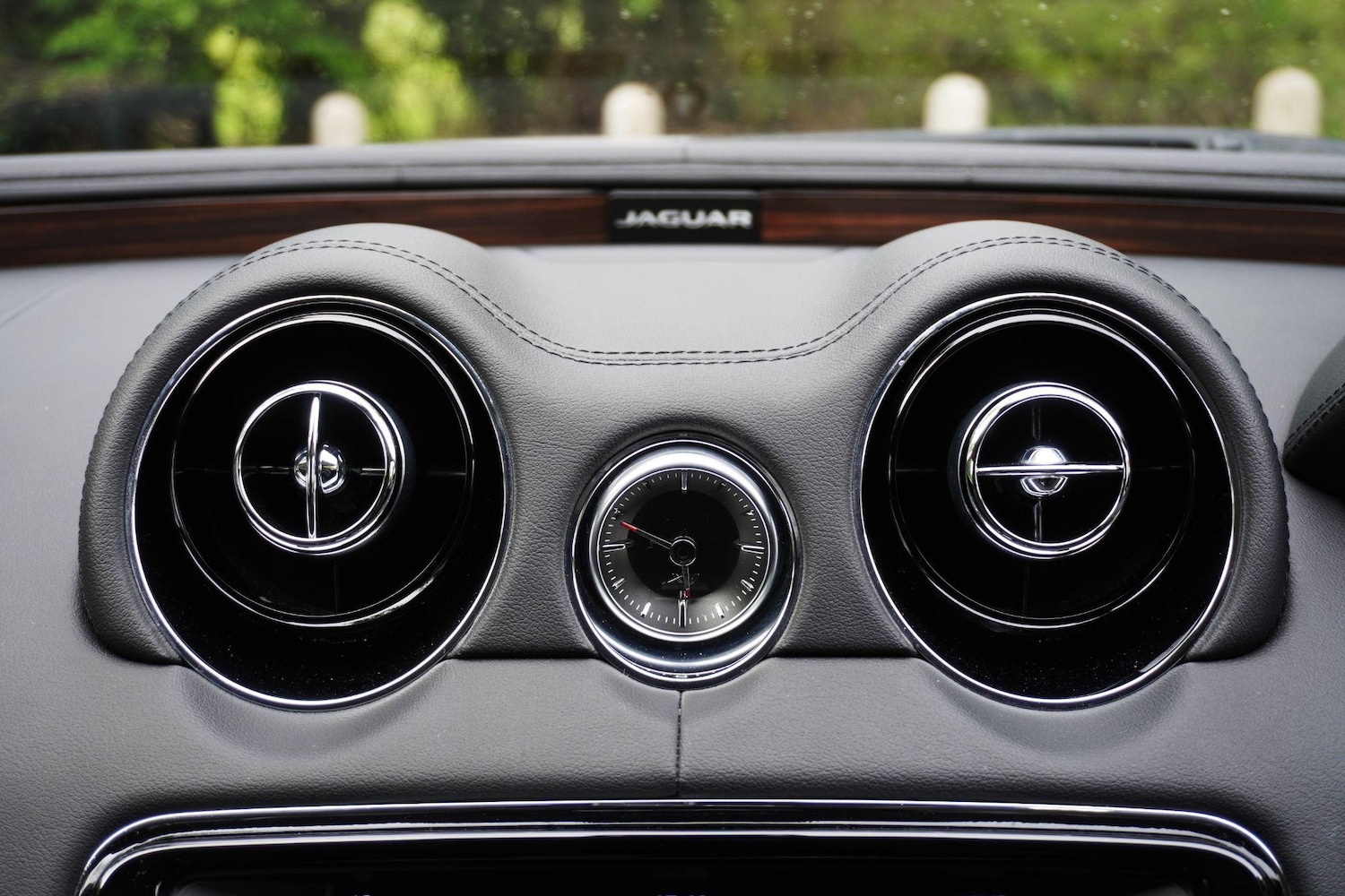 Used Jaguar XJ 2017 for sale - 76990570: Photo 24