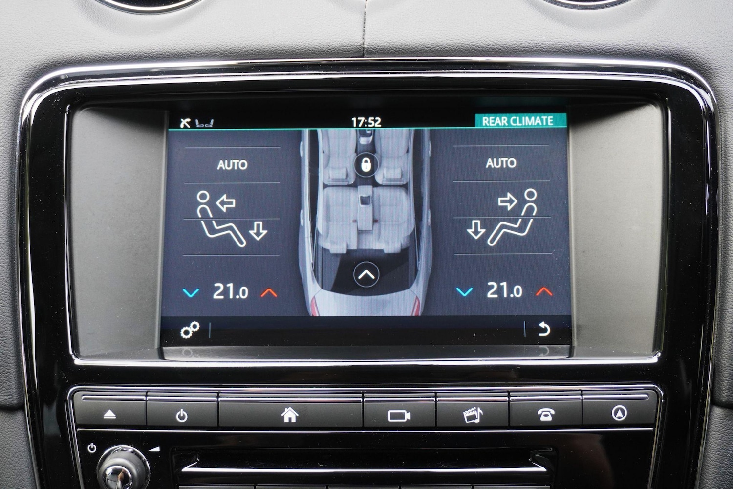 Used Jaguar XJ 2017 for sale - 76990570: Photo 29