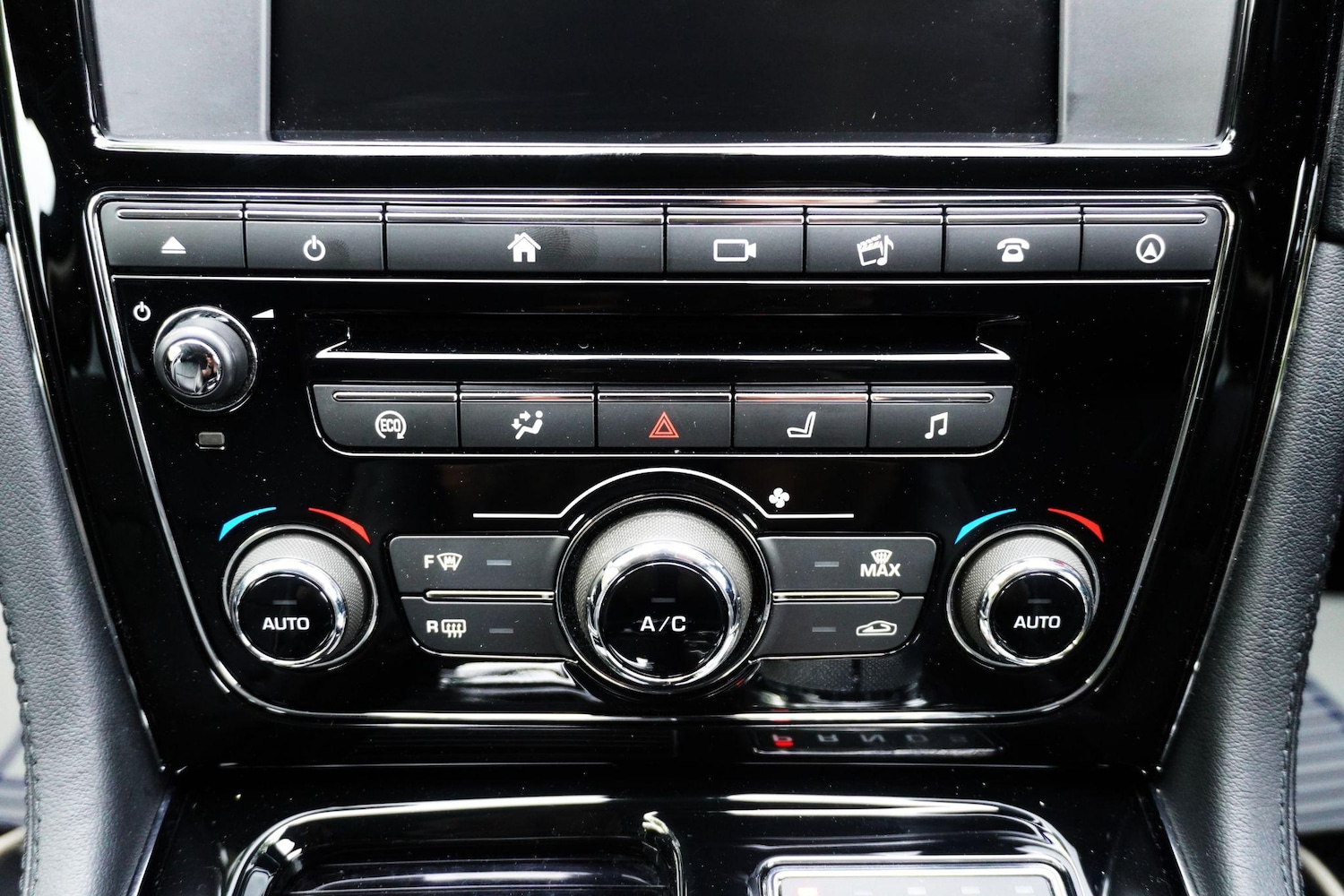 Used Jaguar XJ 2017 for sale - 76990570: Photo 35